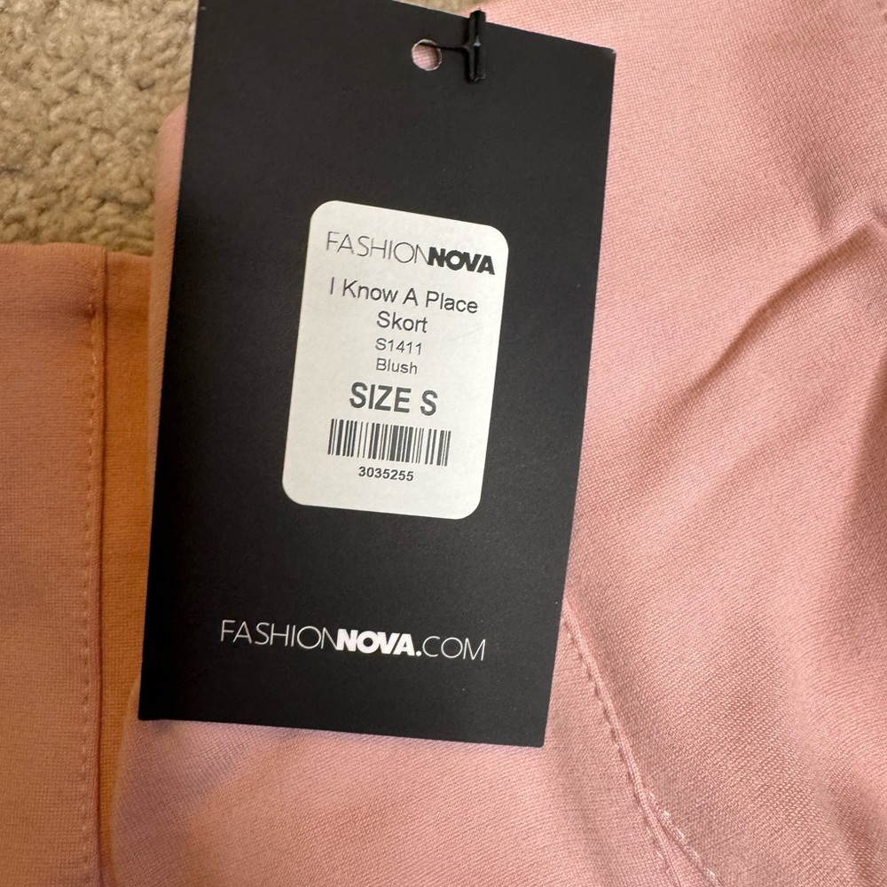 NWT BLUSH SKORT SMALL - Picture 4 of 4